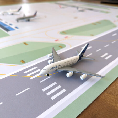 Luluche - Aéroport pour jouer aux petites voitures et aux avions Majorette ou Herpa